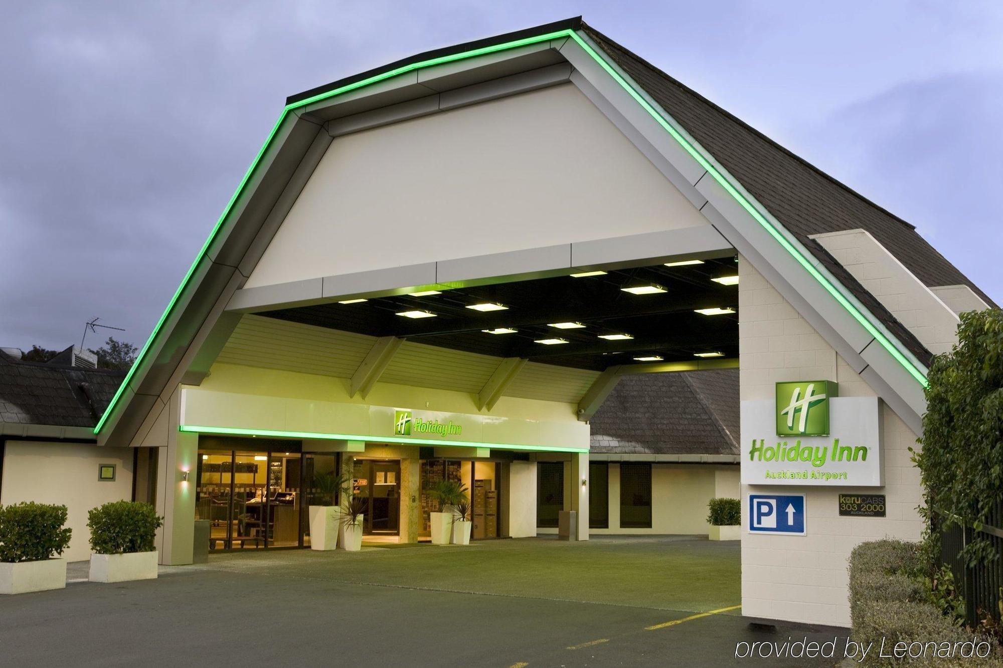 奥克兰机场智选假日酒店 外观 照片